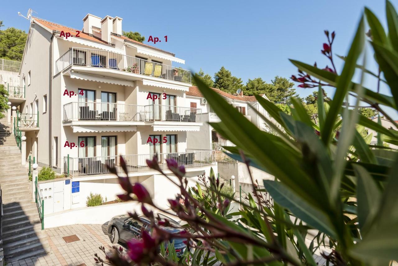 Lozna Residence بوستيرا الغرفة الصورة